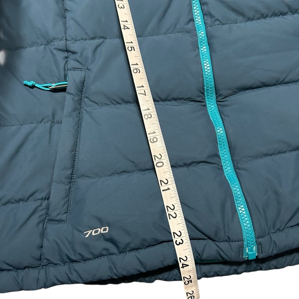 The North Face Teal Nuptse 700 women’s puffer vest size Large - Picture 10 of 11